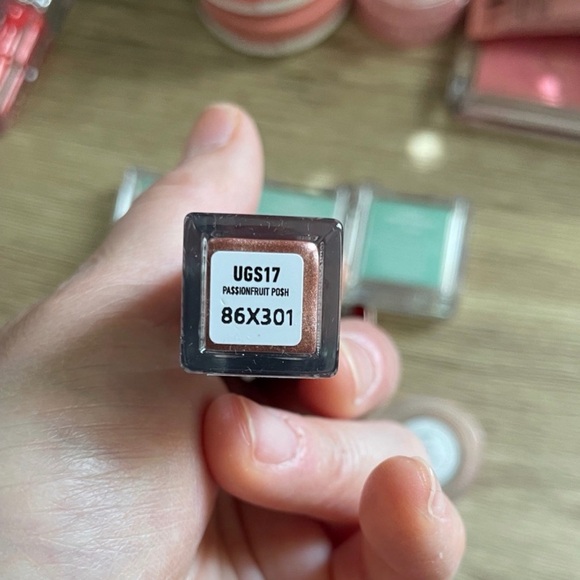 Glitter shimmer eyeshadows bundle set - Picture 5 of 6